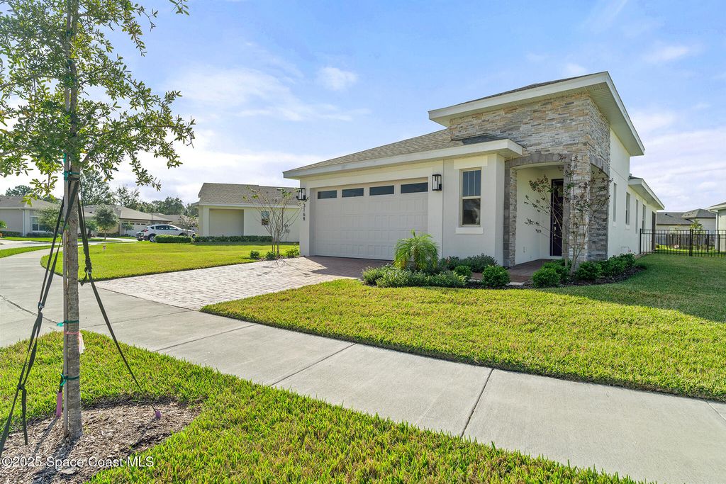 3168 Songbird Circle, Harmony, FL 34773
