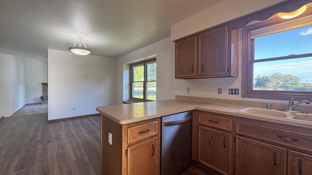 N93W27616 Quail Hollow COURT, Hartland, WI 53029