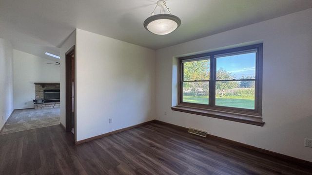 N93W27616 Quail Hollow COURT, Hartland, WI 53029