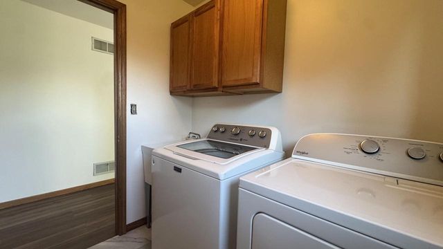 N93W27616 Quail Hollow COURT, Hartland, WI 53029