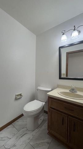 N93W27616 Quail Hollow COURT, Hartland, WI 53029