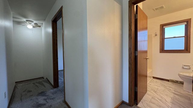 N93W27616 Quail Hollow COURT, Hartland, WI 53029