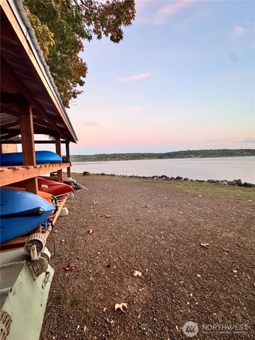 14444 Crescent Valley Road SE, Olalla, WA 98359