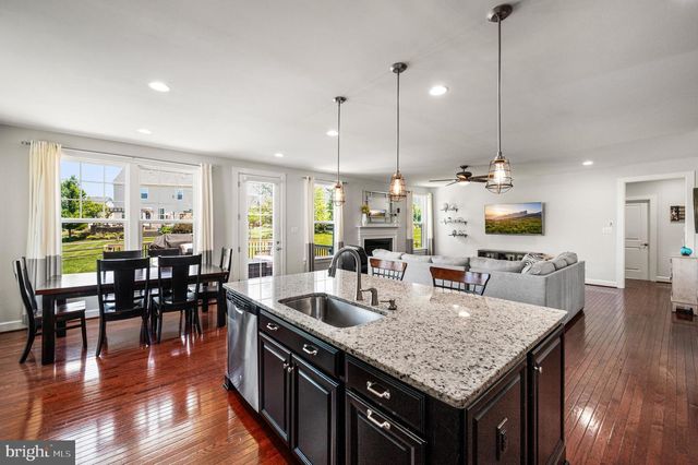 1048 PRESERVE LN, West Chester, PA 19382