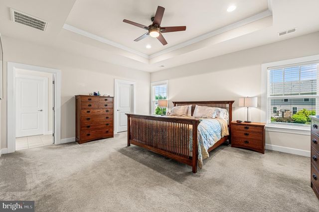 1048 PRESERVE LN, West Chester, PA 19382
