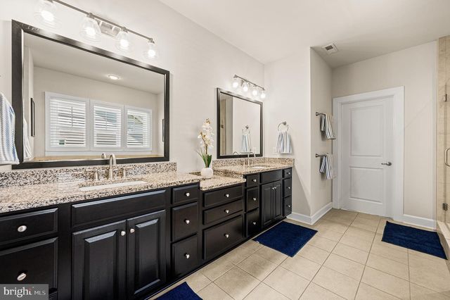 1048 PRESERVE LN, West Chester, PA 19382