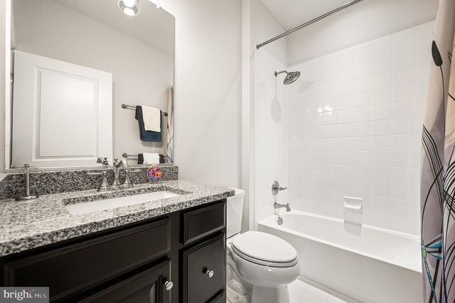1048 PRESERVE LN, West Chester, PA 19382