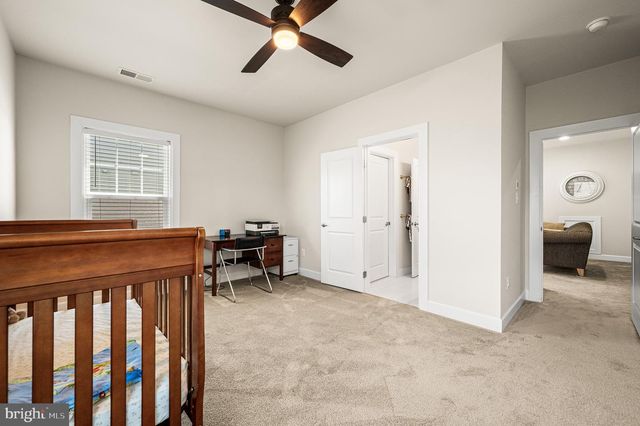 1048 PRESERVE LN, West Chester, PA 19382