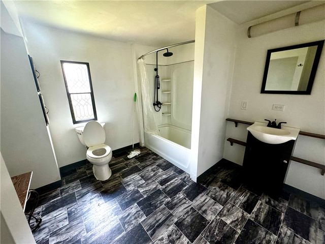 21 briarwood, Batavia-town, NY 14020