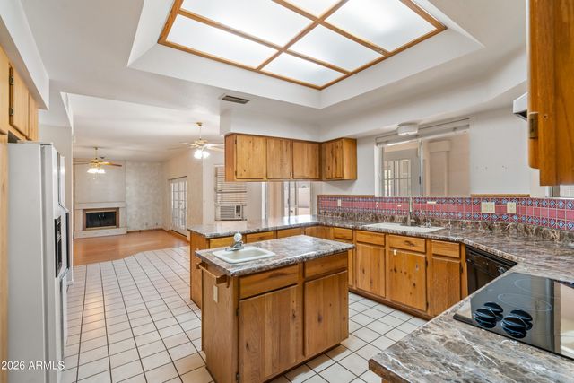 14802 N 47th Street, Phoenix, AZ 85032