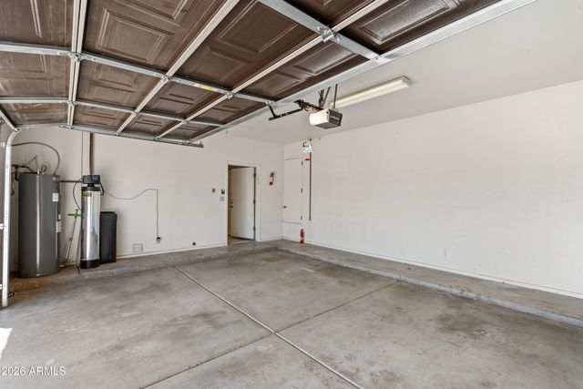 14802 N 47th Street, Phoenix, AZ 85032