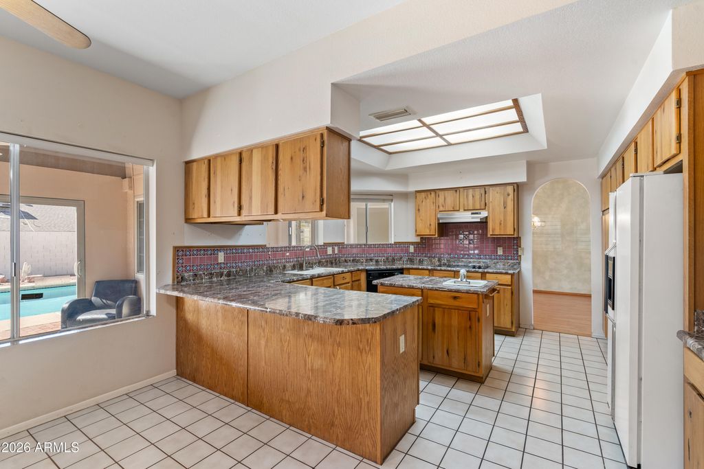 Image 19 of property listing at 14802 N 47th Street, Phoenix, AZ 85032