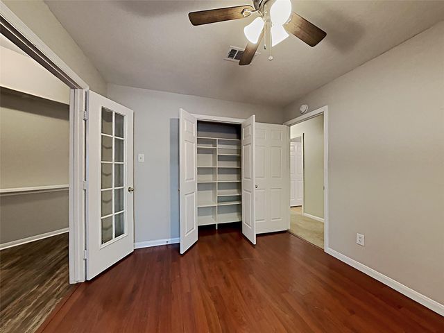 85 Summer Lark Place, Spring, TX 77382