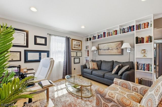 1569 Alps Rd, Wayne Twp., NJ 07470