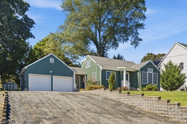 1569 Alps Rd, Wayne Twp., NJ 07470