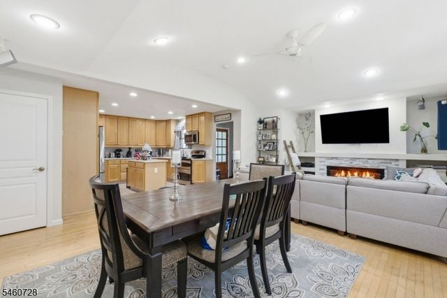 1569 Alps Rd, Wayne Twp., NJ 07470