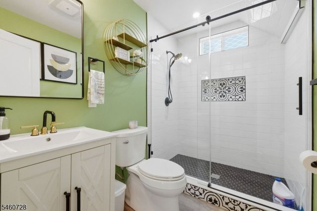 1569 Alps Rd, Wayne Twp., NJ 07470