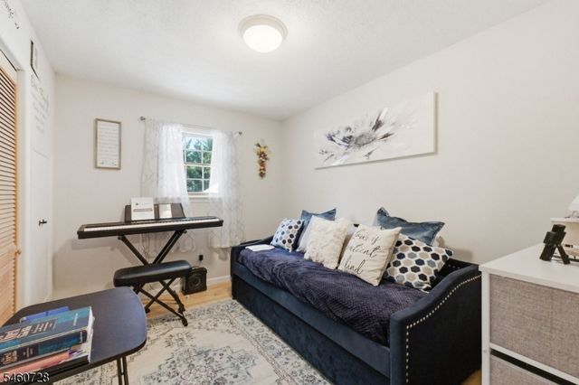 1569 Alps Rd, Wayne Twp., NJ 07470