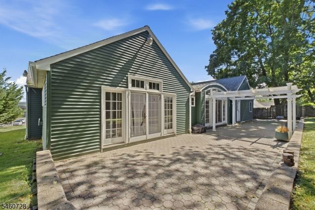 1569 Alps Rd, Wayne Twp., NJ 07470