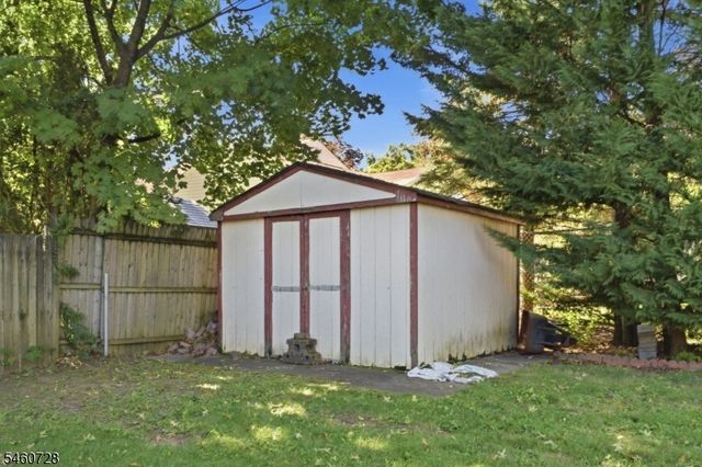 1569 Alps Rd, Wayne Twp., NJ 07470