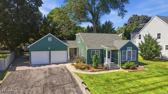 1569 Alps Rd, Wayne Twp., NJ 07470