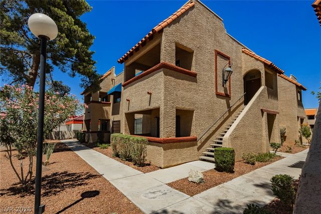 4340 Sanderling Circle 76, Las Vegas, NV 89103