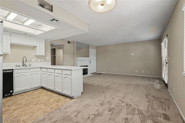 4340 Sanderling Circle 76, Las Vegas, NV 89103