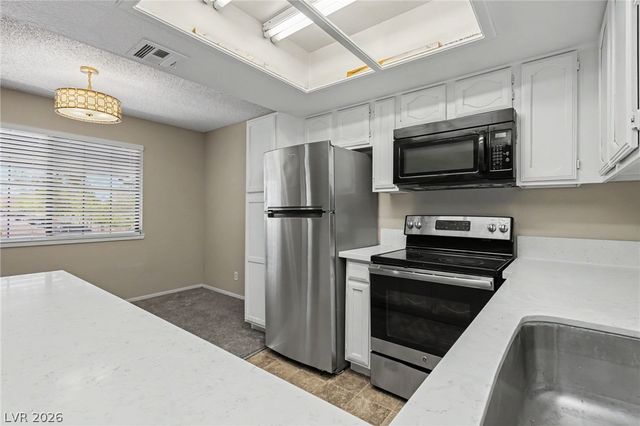 4340 Sanderling Circle 76, Las Vegas, NV 89103