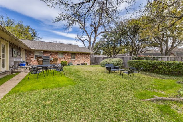 9936 Windlake Circle, Dallas, TX 75238