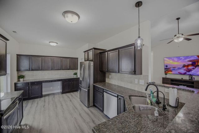 500 Shad Boat Court, Jacksonville, NC 28546