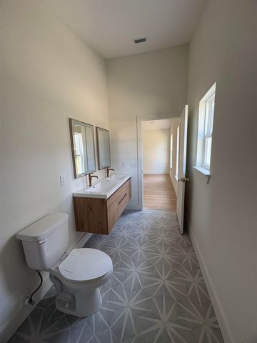 2861 N Seventh St, St Augustine, FL 32084