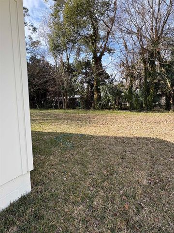 2861 N Seventh St, St Augustine, FL 32084