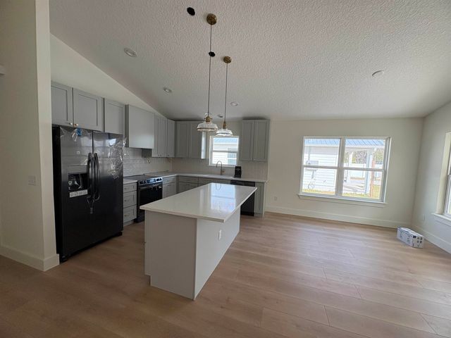 2861 N Seventh St, St Augustine, FL 32084