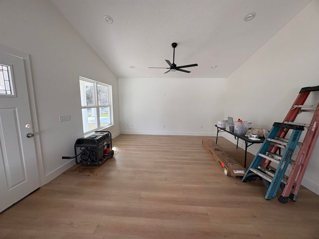 2861 N Seventh St, St Augustine, FL 32084