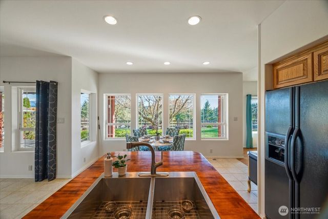 12221 237th Avenue E, Buckley, WA 98321