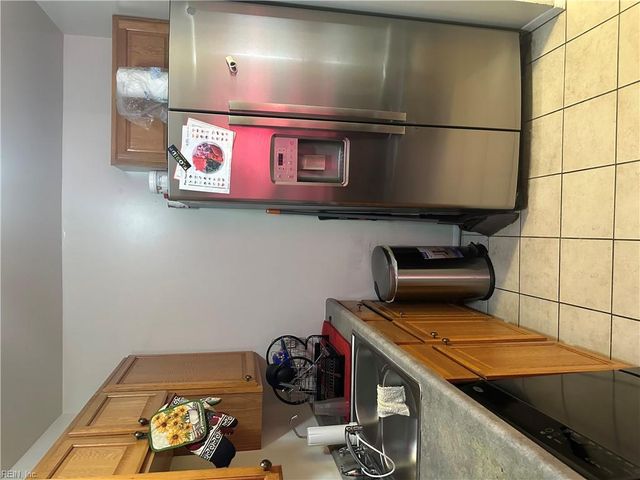 1571 Darren CIR, Portsmouth, VA 23703
