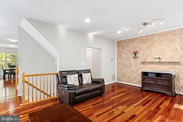21654 FRAME SQ, Broadlands, VA 20148