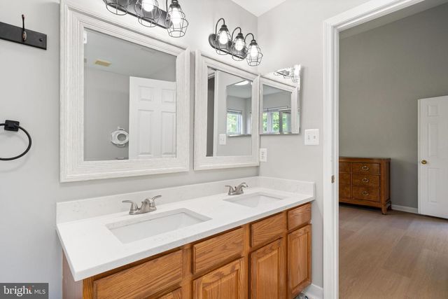 21654 FRAME SQ, Broadlands, VA 20148