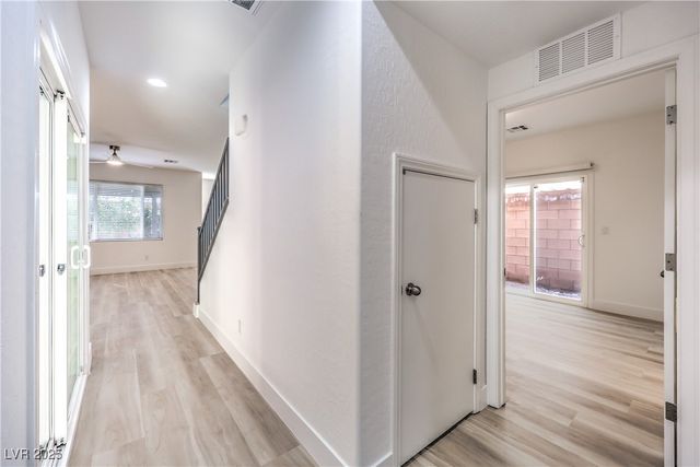 10641 Jamestown Square Avenue, Las Vegas, NV 89166