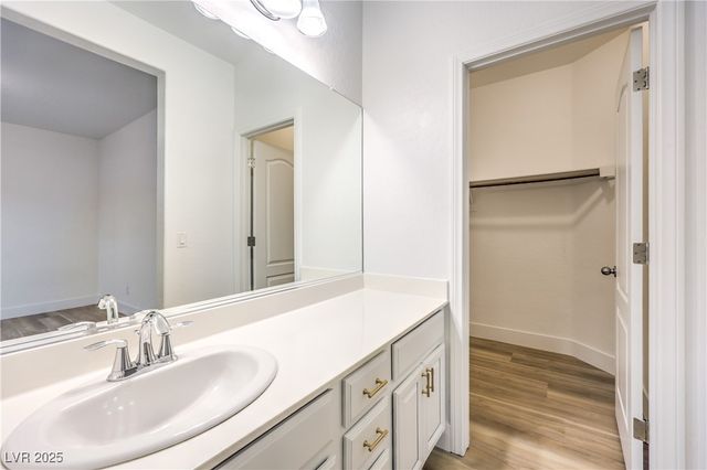 10641 Jamestown Square Avenue, Las Vegas, NV 89166