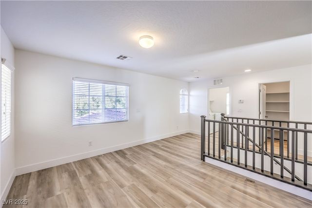 10641 Jamestown Square Avenue, Las Vegas, NV 89166