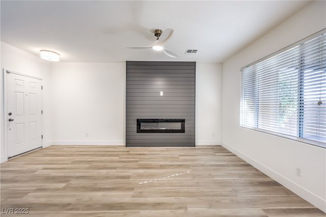 10641 Jamestown Square Avenue, Las Vegas, NV 89166