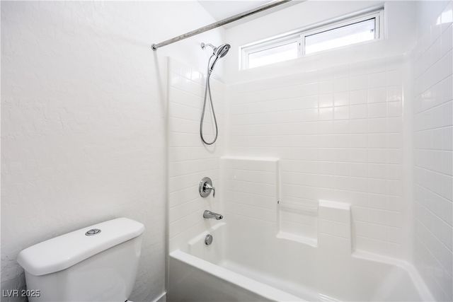 10641 Jamestown Square Avenue, Las Vegas, NV 89166