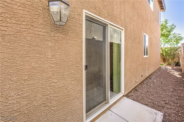 10641 Jamestown Square Avenue, Las Vegas, NV 89166