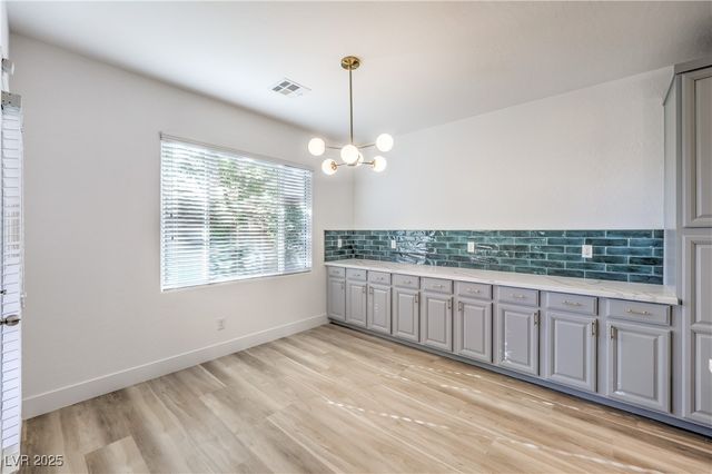 10641 Jamestown Square Avenue, Las Vegas, NV 89166