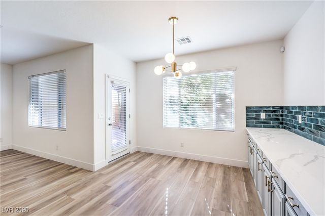 10641 Jamestown Square Avenue, Las Vegas, NV 89166