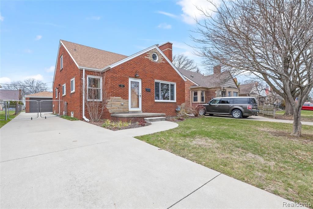 7828 Kolb Avenue, Allen Park, MI 48101