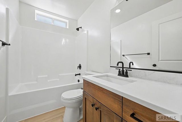 3117 Elixir Road, Ammon, ID 83406