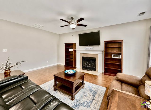 600 Post Oak Way, Warner Robins, GA 31088