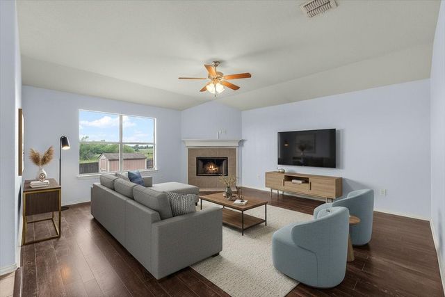 1536 Salado Trail, Weatherford, TX 76087